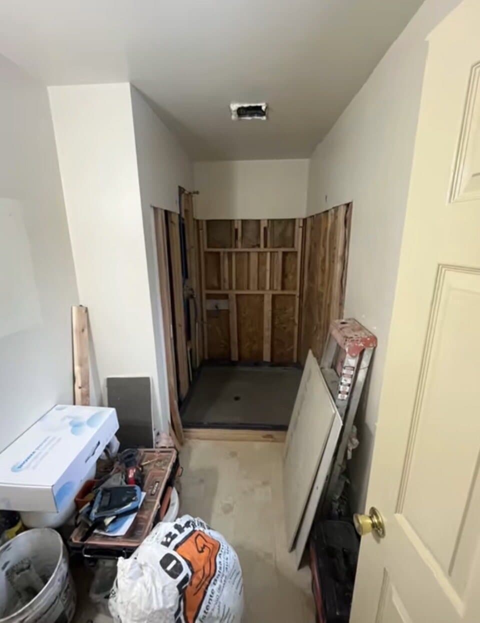 Bathroom Renovations room prep photo